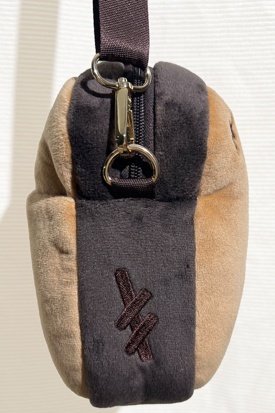 Toasty Sling Pouch Bag